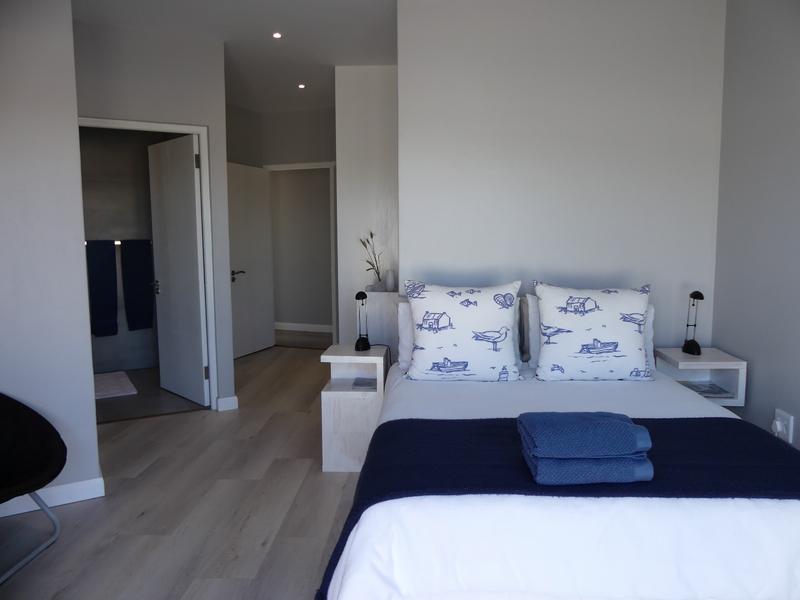 To Let 2 Bedroom Property for Rent in Britannia Bay Western Cape